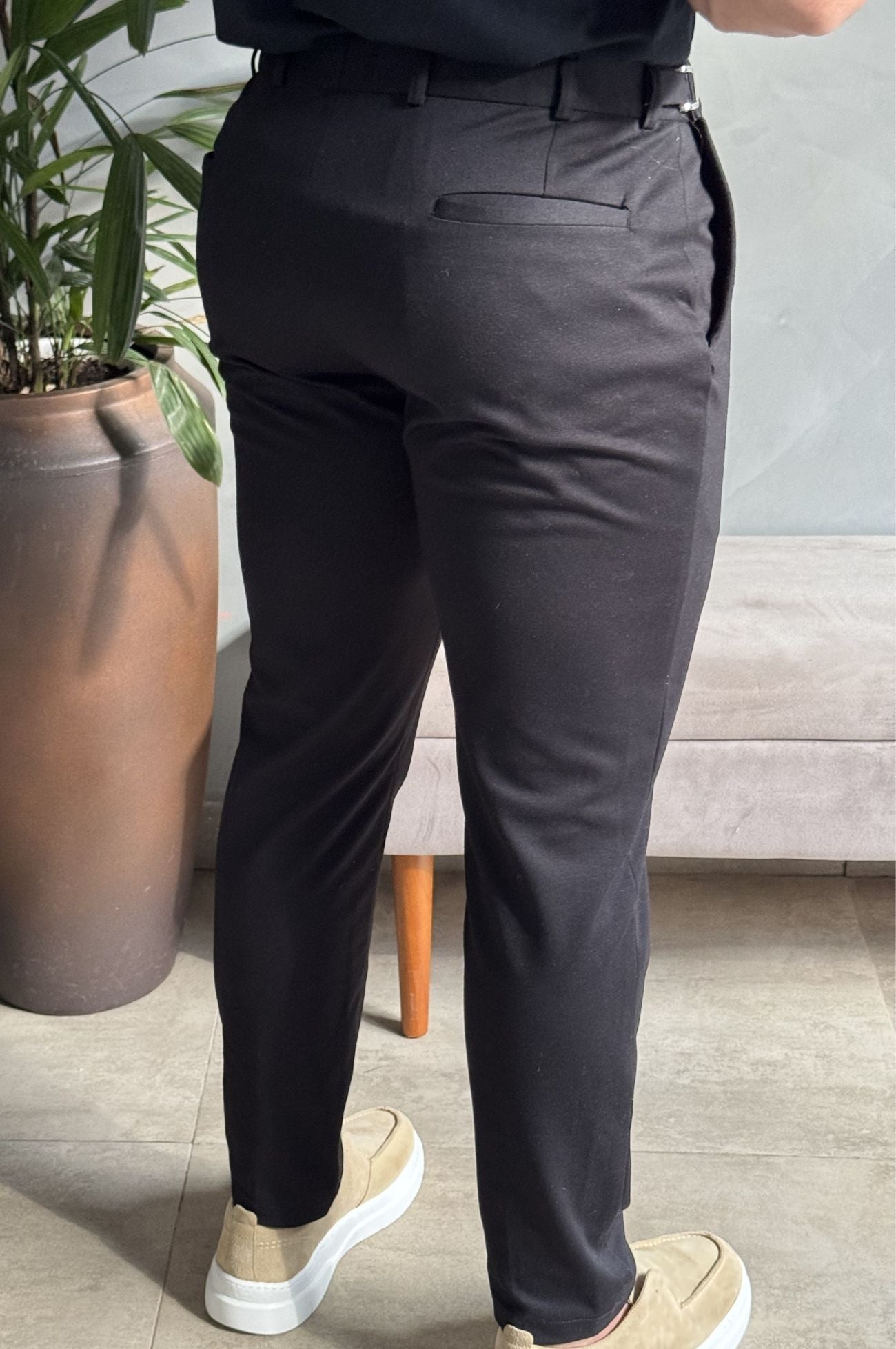 Calça Levon Signature com Ajuste - Preta